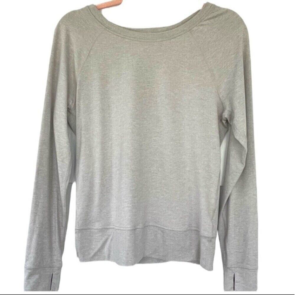 Yogalicious Gray Athletic Top Womans Sm Dual Keyhole Open Slit Back Long Sleeve